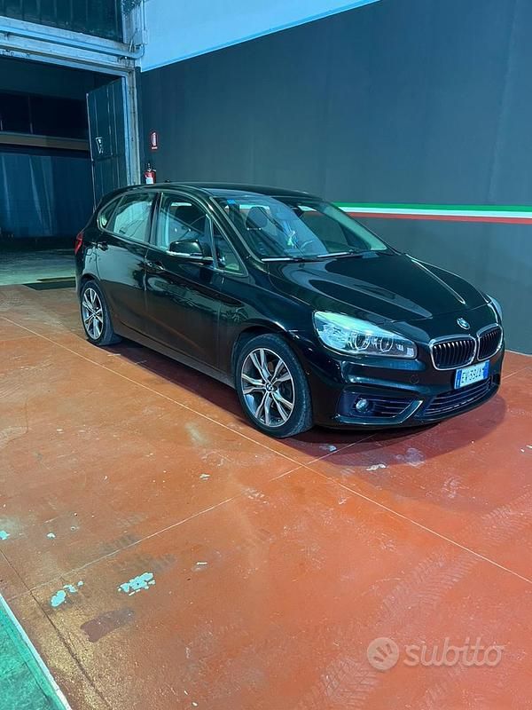 Usata BMW 218 Active Tourer Sport Line 136 CV (100 kW) 2014 Nero Monovolume