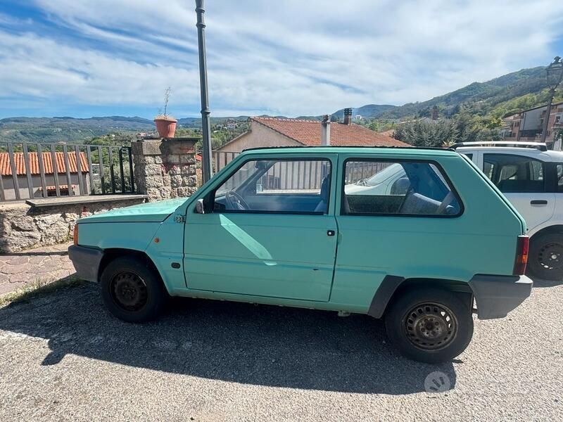 Verde Usata 2000 Fiat Panda Due volumi | 5000 € - Immagine 1/2