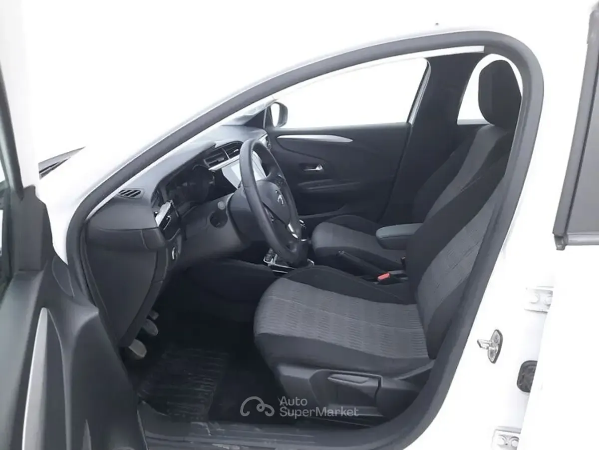 Usado Opel Corsa 75 HP (55 kW) 2021 Branco Citadino