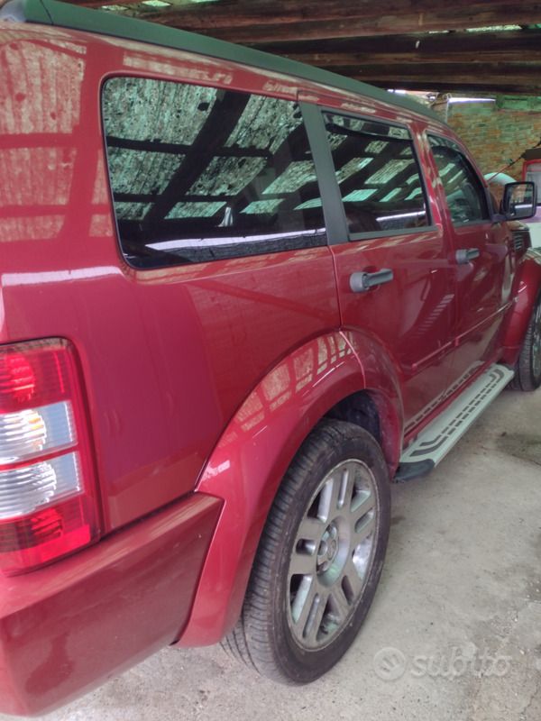 Rosso Usata 2007 Dodge Nitro SUV | 6000 € (Ottimo prezzo) - Immagine 1/4
