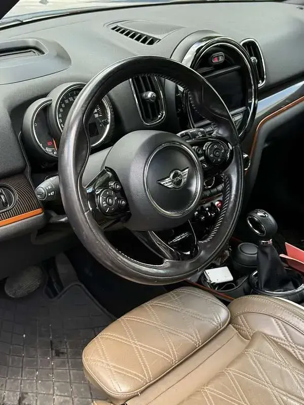 Usata Mini Cooper D Countryman Hype 150 CV (110 kW) 2017 Bluazzurro SUV