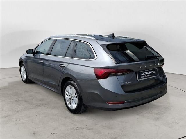 Usata Skoda Octavia Executive 116 CV (85 kW) 2024 Grigio Station wagon