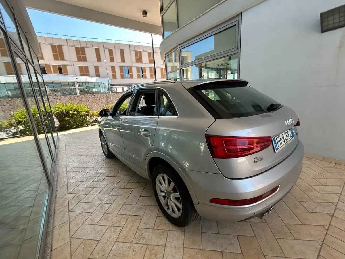 Usata Audi Q3 Business 150 CV (110 kW) 2017 Argento SUV