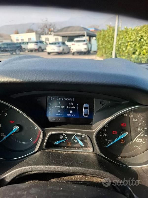 Usata Ford Focus 120 CV (88 kW) 2016 Grigio Station wagon