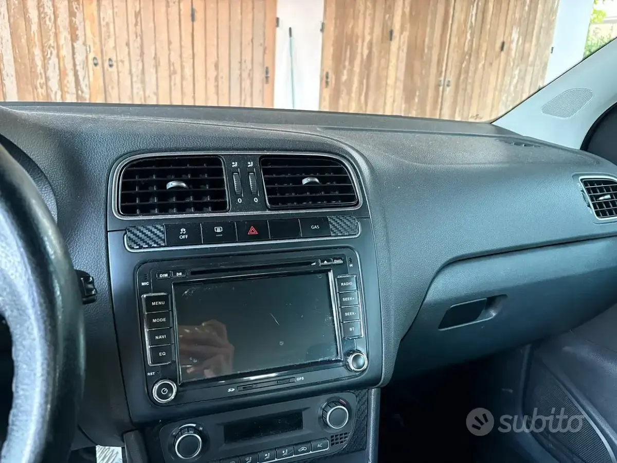 Usata VW Polo Comfortline 86 CV (63 kW) 2013 Nero Utilitaria