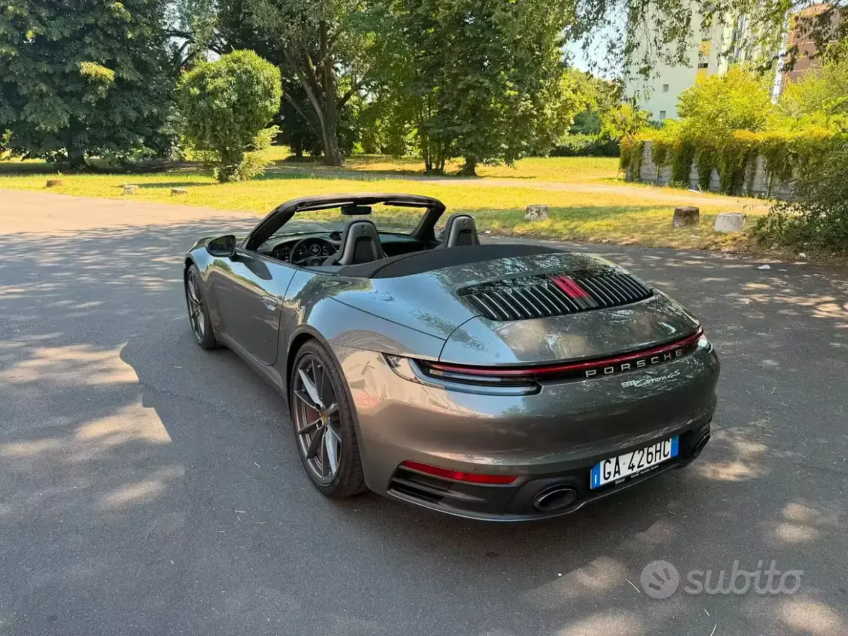 Usata Porsche 911 Carrera 4S Cabriolet 450 CV (330 kW) 2020 Grigio Cabrio