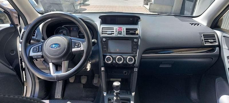 Usata Subaru Forester Style 147 CV (108 kW) 2017 Bianco SUV