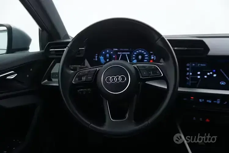 Usata Audi A3 Business 116 CV (85 kW) 2023 Grigio Berlina