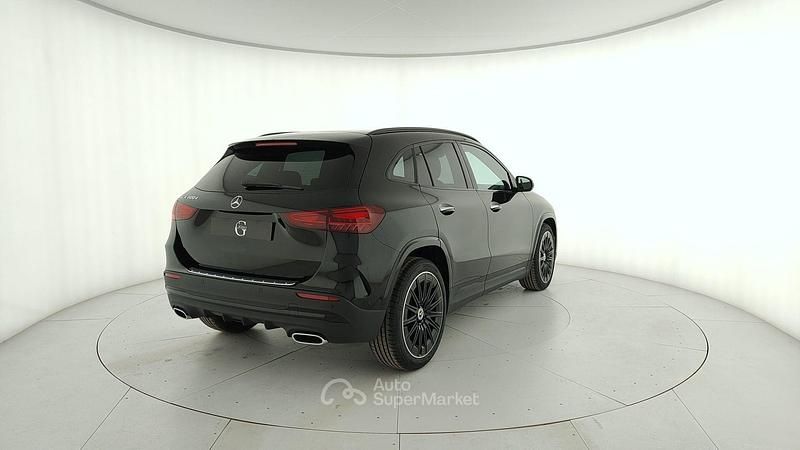 Nuova Mercedes GLA200 150 CV (110 kW) 2026 Nero SUV