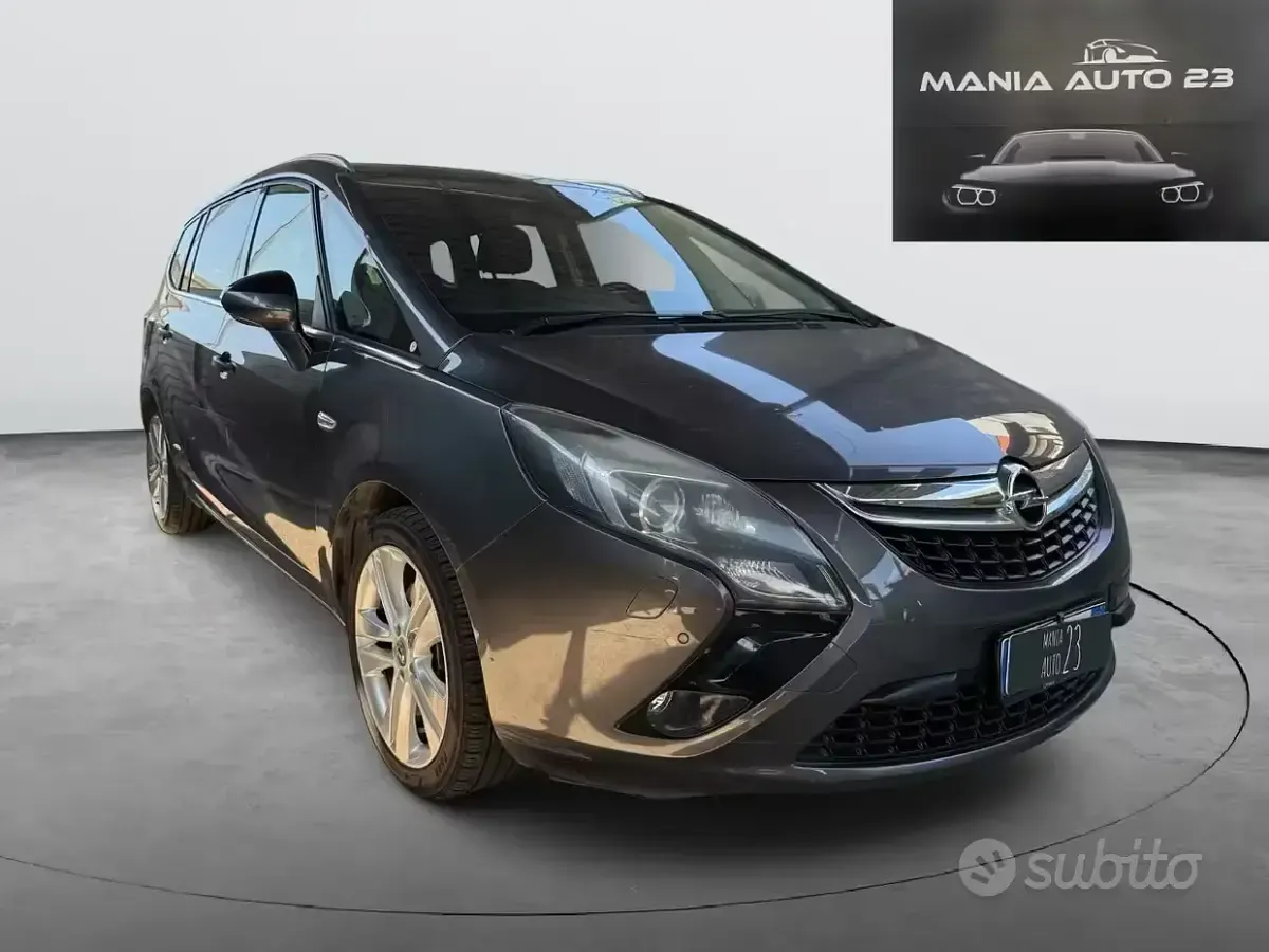 Usata Opel Zafira 165 CV (121 kW) 2013 Grigio Monovolume