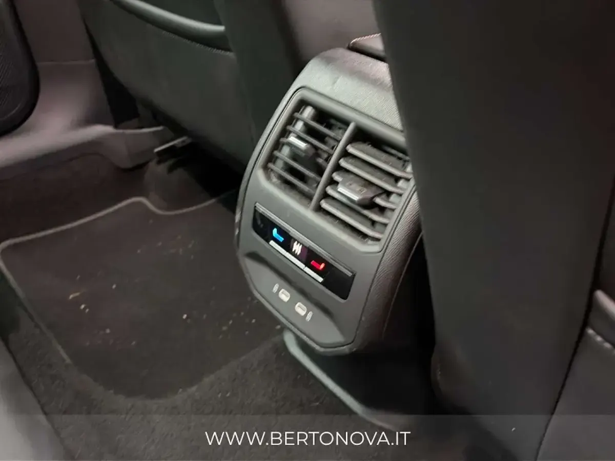 Usata Cupra Formentor 150 CV (110 kW) 2023 Blu/azzurro SUV