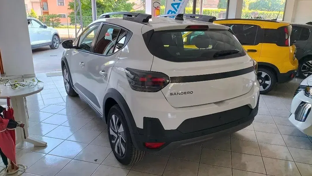 Nuova Dacia Sandero Expression 119 CV (87 kW) 2026 Bianco SUV