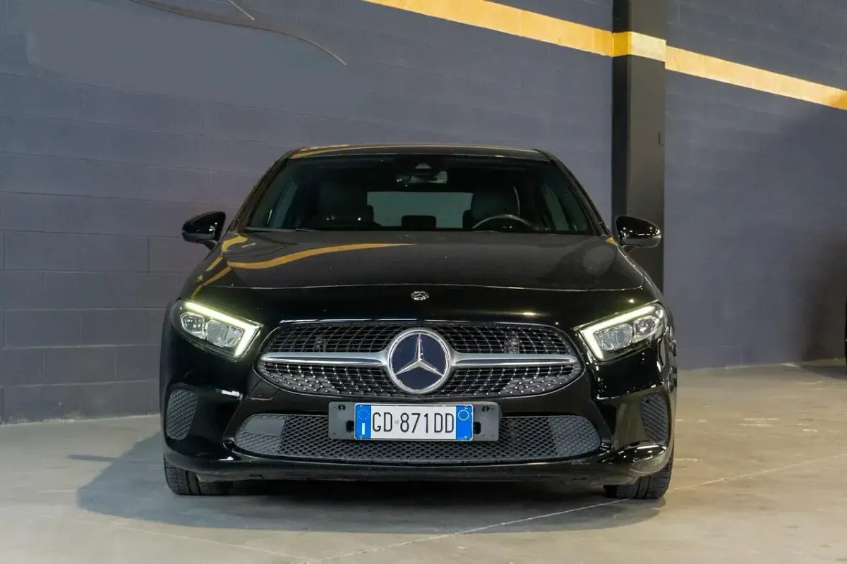 Usata Mercedes A180 Executive 116 CV (85 kW) 2021 Nero Berlina