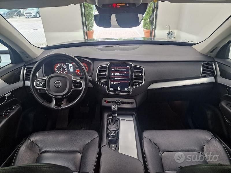 Usata Volvo XC90 Momentum 235 CV (172 kW) 2019 Blu SUV