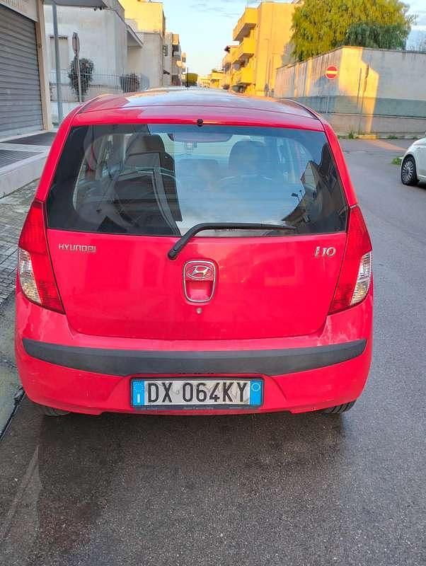 Usata Hyundai i10 65 CV (47 kW) 2008 Rosso Utilitaria