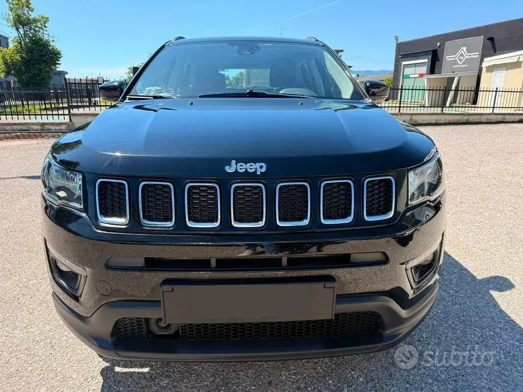 Usata Jeep Compass Limited 140 CV (102 kW) 2018 Nero SUV