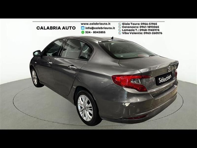 Usata Fiat Tipo Lounge 95 CV (69 kW) 2016 Grigio scuro Berlina