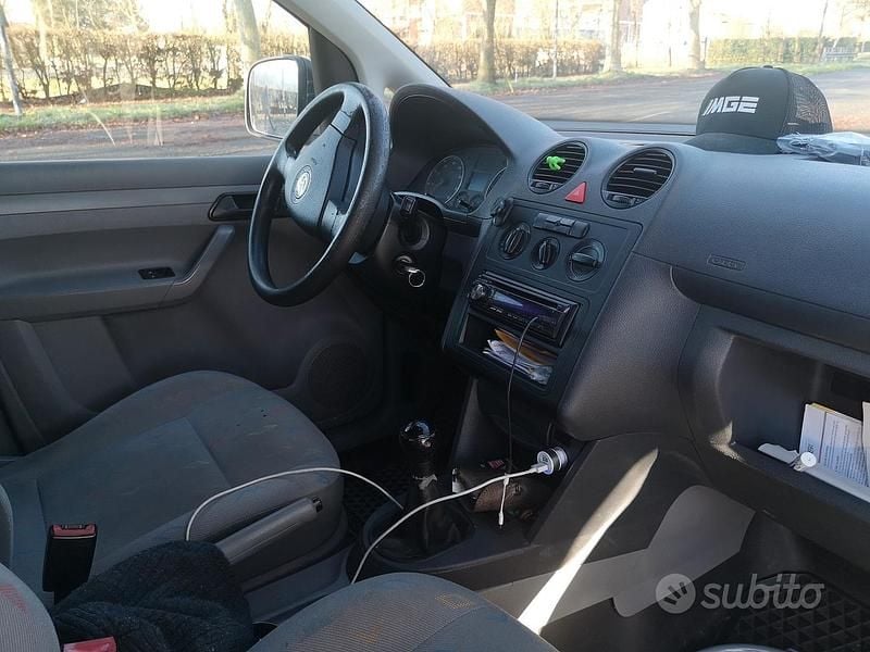 Usata VW Caddy 109 CV (80 kW) 2009 Bianco Monovolume