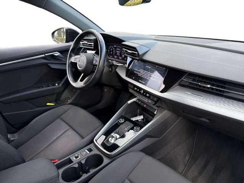 Usata Audi A3 Sportback e-tron Business 204 CV (150 kW) 2022 Grigio Utilitaria