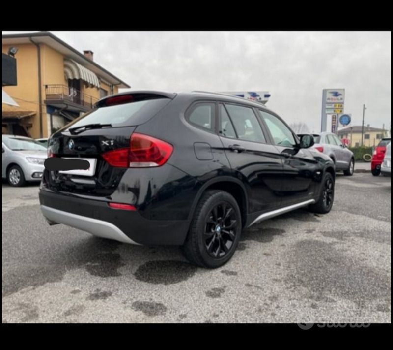 Usata BMW X1 177 CV (130 kW) 2010 Nero SUV