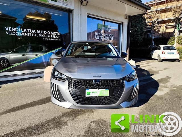 Usata Peugeot 208 Style 101 CV (74 kW) 2024 Grigio Utilitaria
