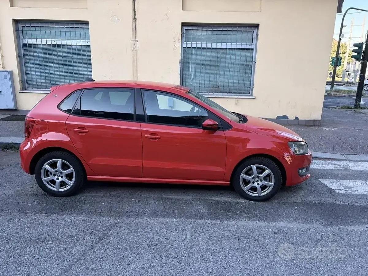 Usata VW Polo 85 CV (62 kW) 2010 Rosso Utilitaria