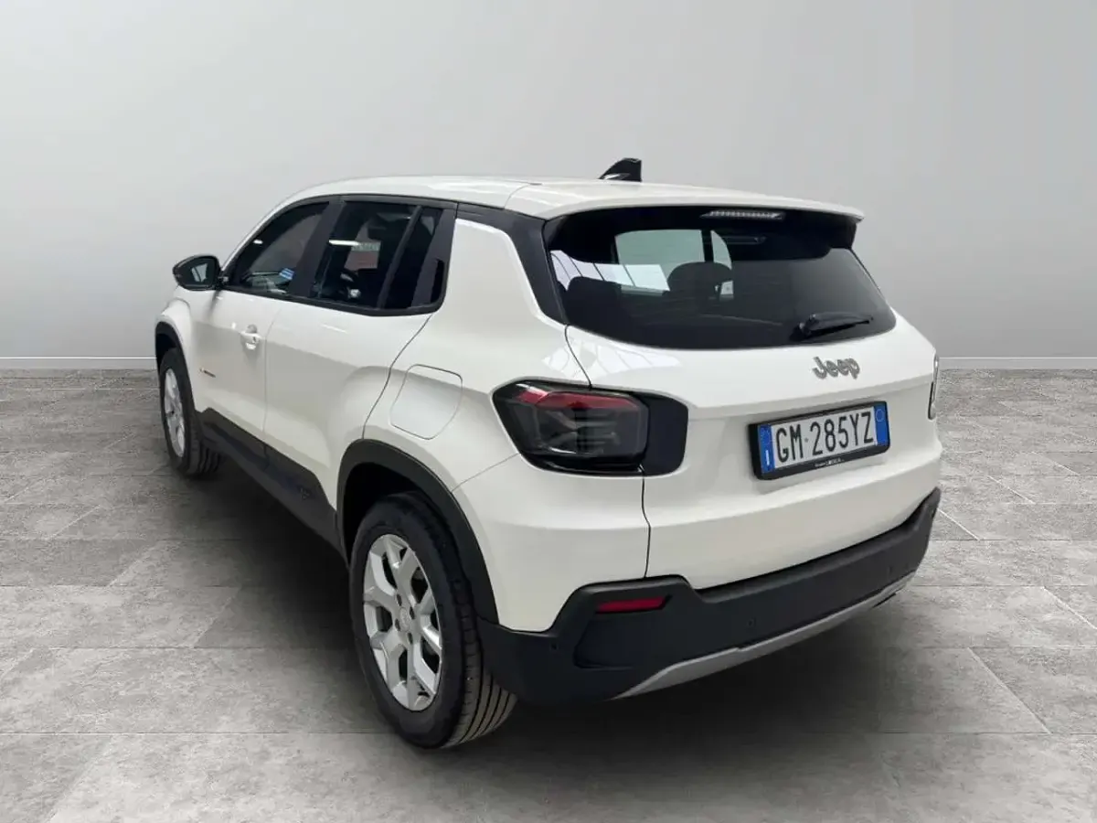 Usata Jeep Avenger Altitude 101 CV (74 kW) 2023 Bianco SUV