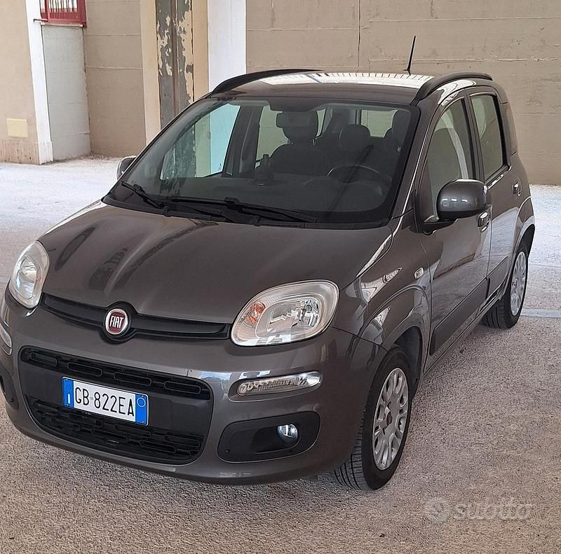 Grigio Usata 2020 Fiat Panda Tre volumi | 8200 € (Ottimo prezzo) - Immagine 1/4