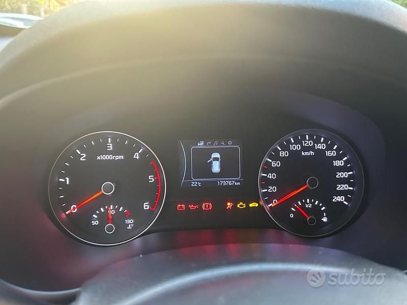 Usata Kia Sportage Style 115 CV (84 kW) 2018 Bianco SUV