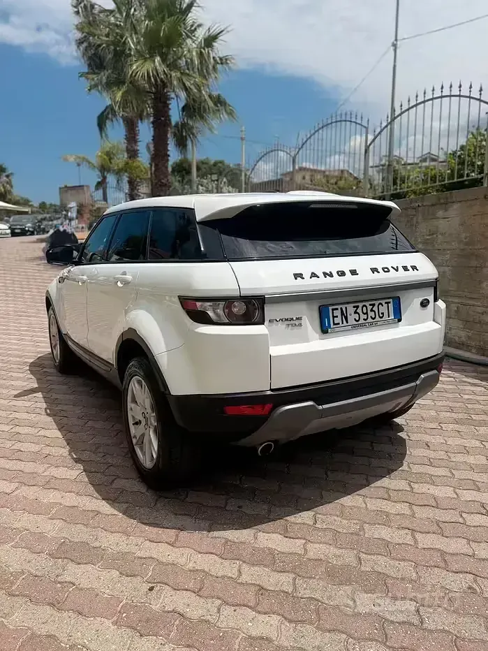 Usata Land Rover Range Rover evoque Dynamic 150 CV (110 kW) 2012 Bianco SUV