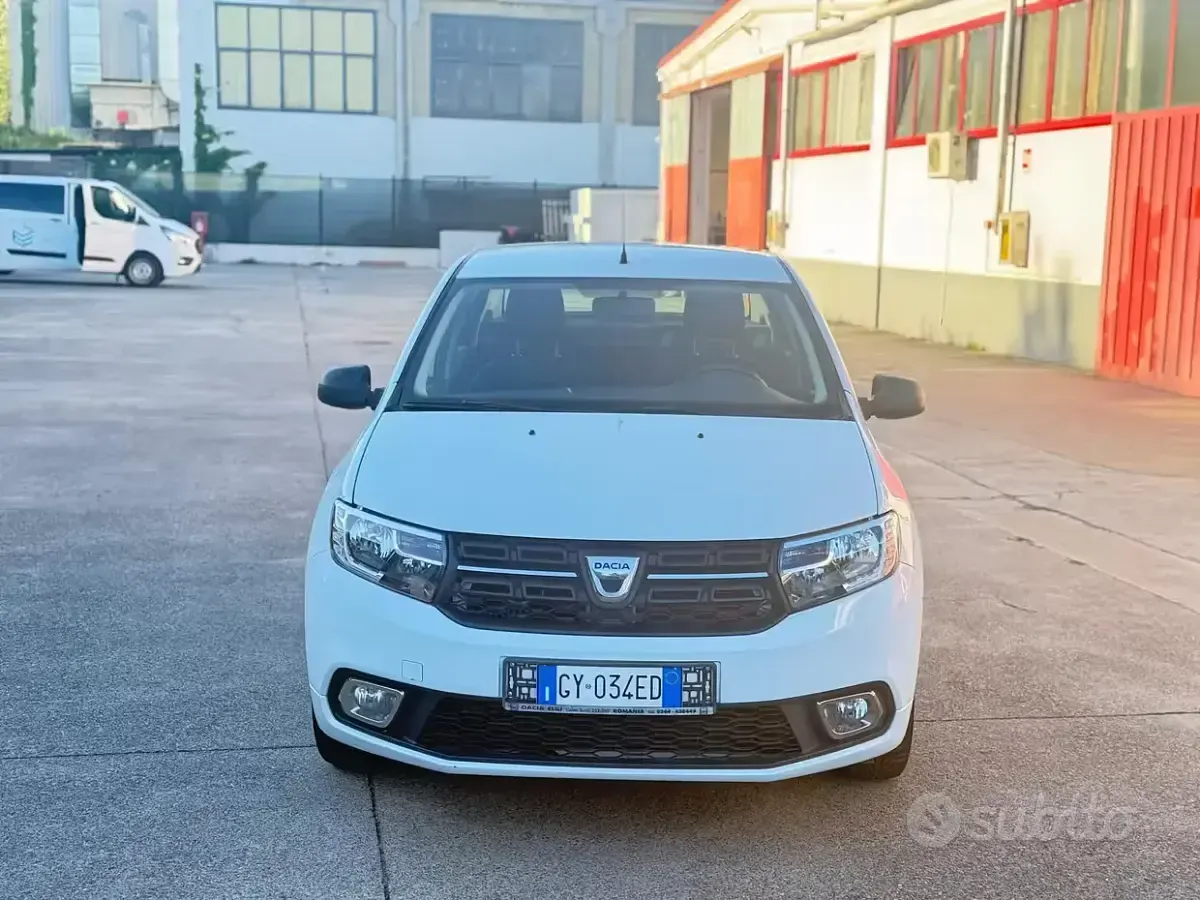 Usata Dacia Logan Stepway 90 CV (66 kW) 2019 Bianco Berlina