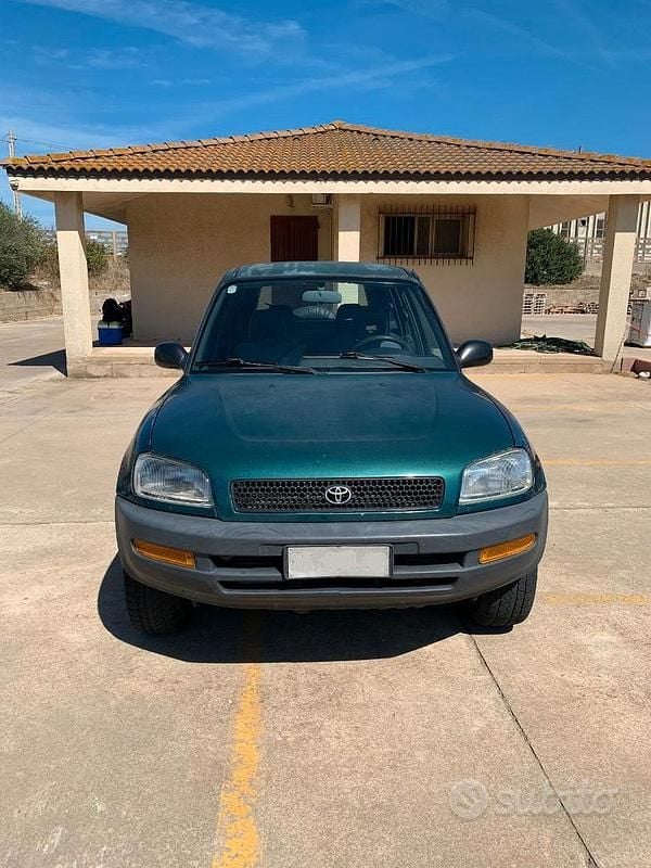 Usata Toyota RAV4 1997 Verde SUV