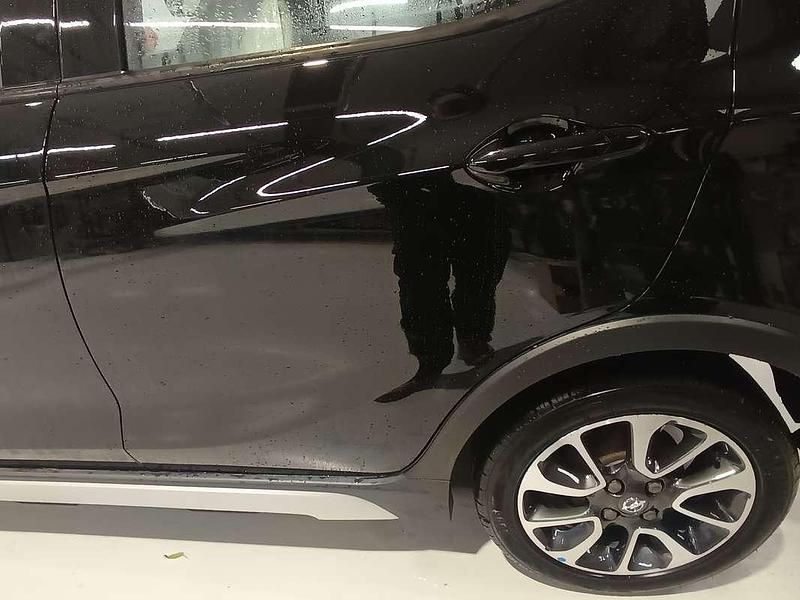 Usata Opel Karl Rocks S 75 CV (55 kW) 2018 Nero Utilitaria