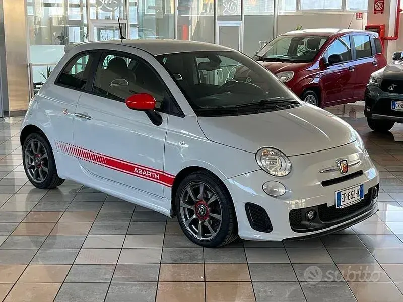 Usata Abarth 500 135 CV (99 kW) 2013 Grigio Berlina