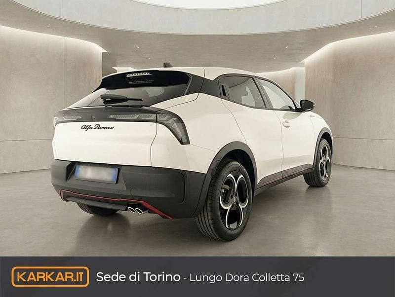 Nuova Alfa Romeo Junior Edizione Speciale 136 CV (100 kW) 2026 Bianco SUV