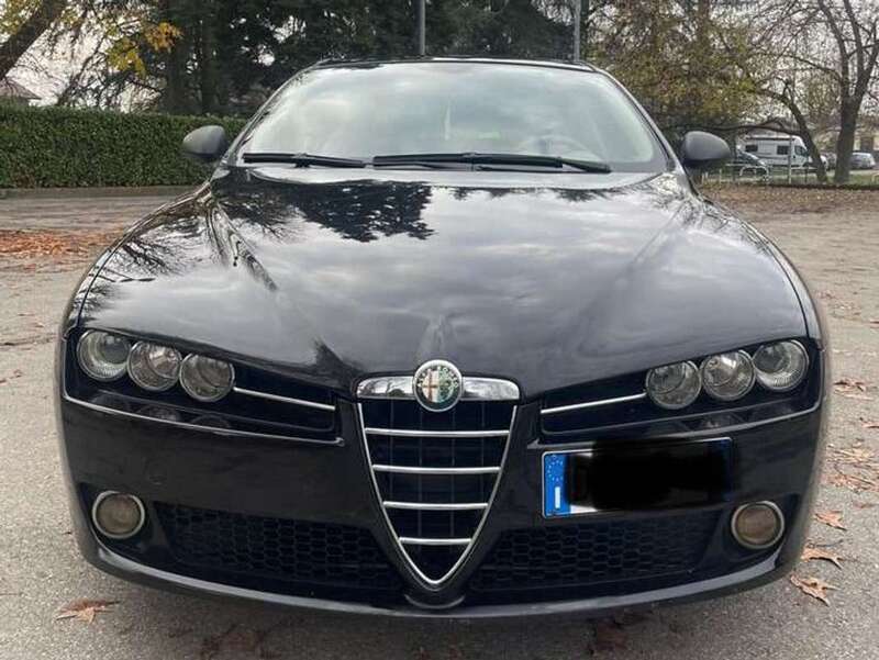 Usato 2008 Alfa Romeo 159 1.9 Diesel 120 CV (2.700 €)