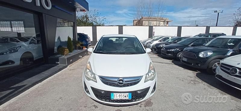 Usata Opel Corsa 85 CV (62 kW) 2011 Bianco Utilitaria