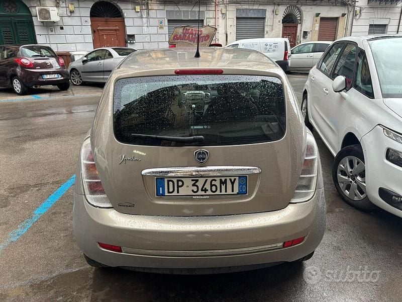 Usata Lancia Ypsilon 60 CV (44 kW) 2008 Giallo Utilitaria