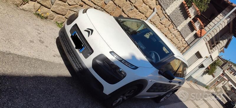 Usata Citroën C4 Cactus 75 CV (55 kW) 2017 Bianco Utilitaria