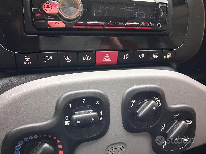 Usata Fiat Panda 69 CV (50 kW) 2013 Rosso Utilitaria