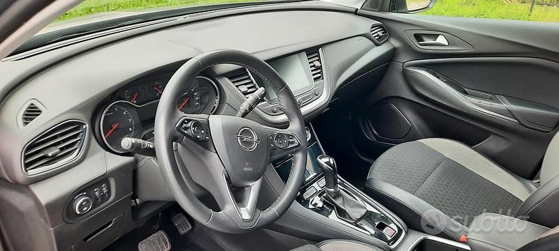Usata Opel Grandland X 131 CV (96 kW) 2019 Grigio SUV