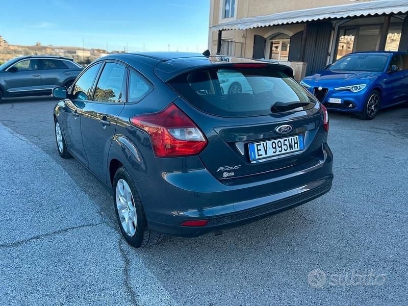 Usata Ford Focus Titanium 95 CV (69 kW) 2014 Blu Berlina