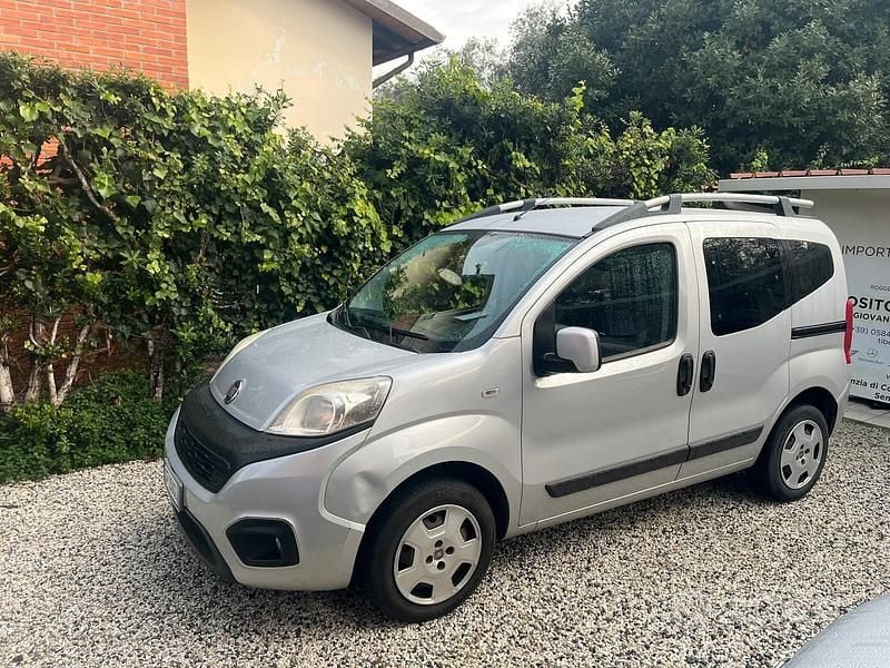 Grigio Usata 2017 Fiat Qubo Trekking Monovolume | 8900 € (Buon prezzo) - Immagine 1/4