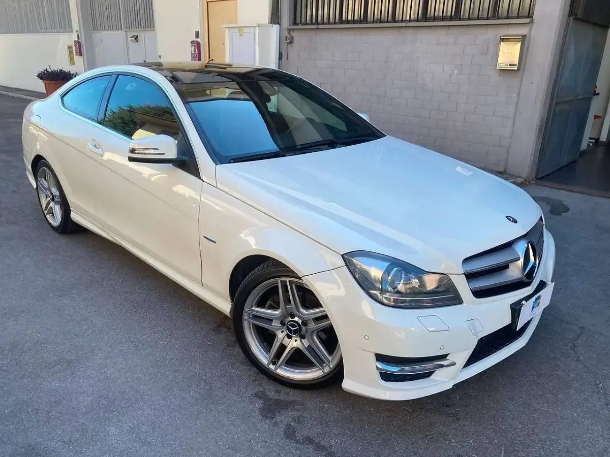 Usata Mercedes C250 Avantgarde 204 CV (150 kW) 2011 Other Coupé