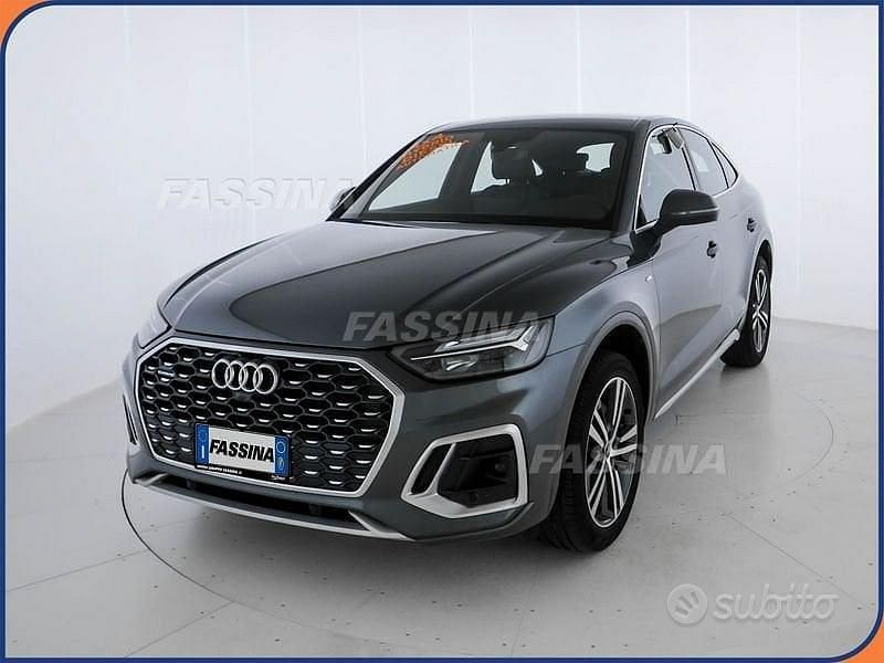 Usata Audi Q5 Ambiente 204 CV (150 kW) 2023 Grigio SUV