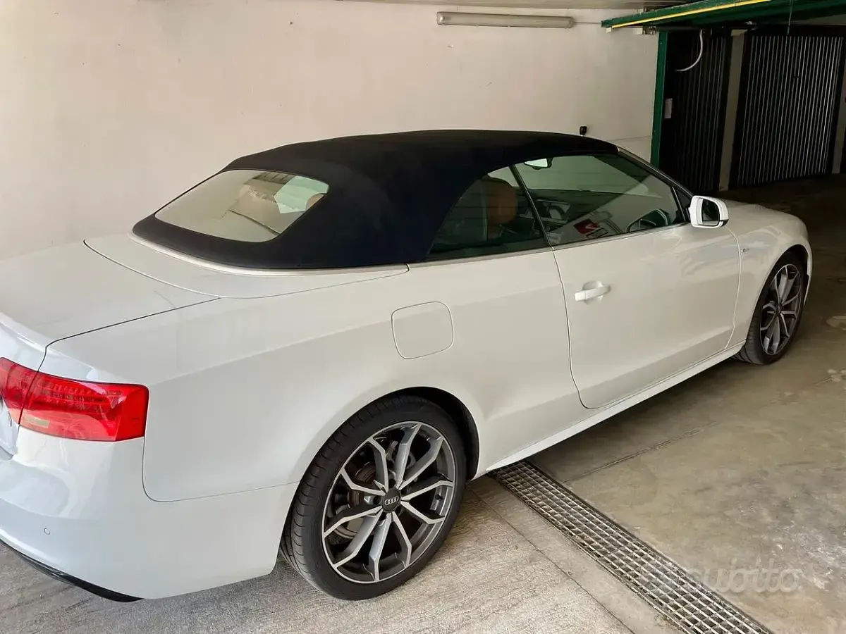 Usata Audi A5 Cabriolet Advanced 177 CV (130 kW) 2013 Bianco Cabrio
