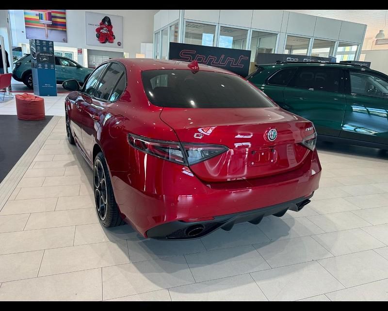 Usata Alfa Romeo Giulia Veloce 210 CV (154 kW) 2024 Rosso Berlina