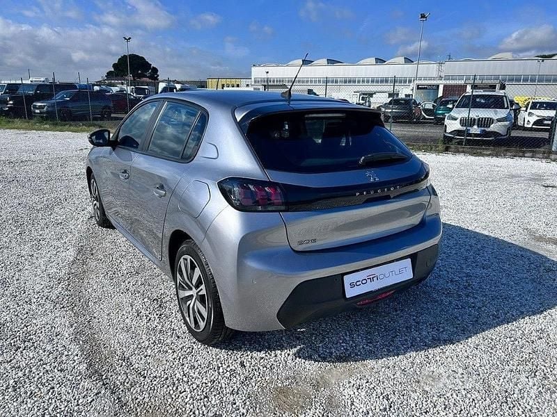 Usata Peugeot 208 Active 101 CV (74 kW) 2020 Grigio Utilitaria