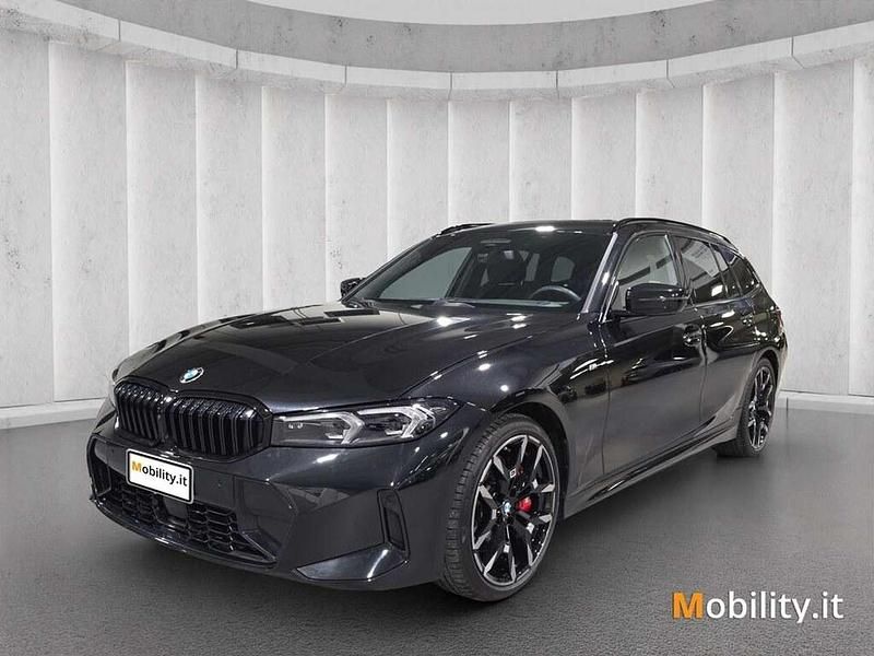 Black sapphire metallizzato Usata 2024 BMW 320 M Sport Station wagon | 45.500 € (Buon prezzo) - Immagine 1/4
