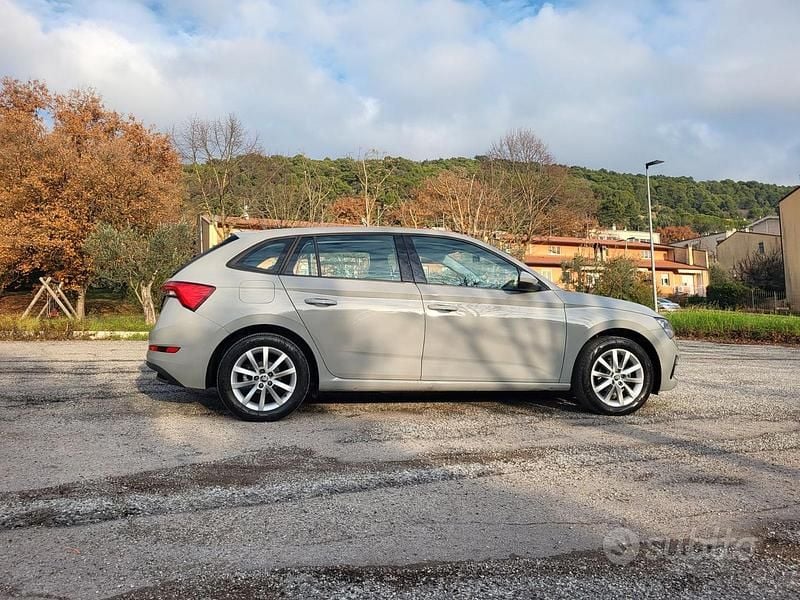 Usata Skoda Scala Ambition 90 CV (66 kW) 2021 Grigio Utilitaria